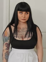 Olivia Vee